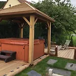 Le Du Pont Des Fees - Sauna &